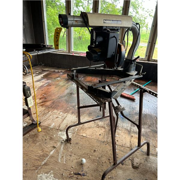 Dewalt 7710 radio arm saw. Works. ( inside house trailer).