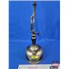 Image 1 : Coleman Kerosene Mantle Lamp (c.1936) (16-1/2"H) (SEE PICS!)