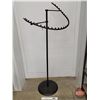 Image 1 : Store Display Spiral Clothing Rack (68"H) (SEE PICS!)