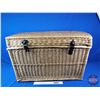 Image 1 : Wicker Trunk (21"H x 33"W x 21"D) (SEE PICS!)