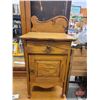 Image 2 : Antique Oak Commode Dresser (3 Drawer w/Beveled Mirror) (80"H x 43-1/4"W x 21-1/2"D) (SEE PICS !)