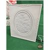 Image 8 : Retro Christmas : Incl. Plastic Candy Canes, Magazines, No Bake Gingerbread House Kit, Ornaments, Et