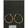 Image 2 : 1gr of 10KT Gold Decorative Hoop Earrings