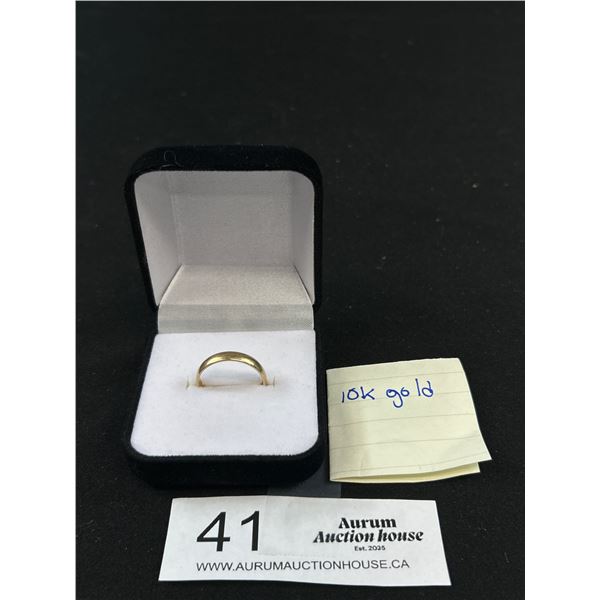 2gr of 10KT Gold Size 8 Ring