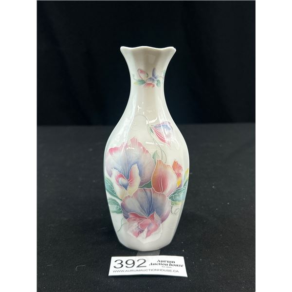 Ainsley Little Sweetheart Vase