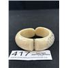 Image 4 : Vitage Hinged Celluloid or Lucite w/ Rhinestontes Inlaid Bangle