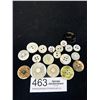 Image 4 : 19 Antqiue Mother of Pearl Buttons (Some Outie Large)