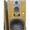 Image 2 : 2 Yamaha NS-A600 140 Watt Speakers 44 inches Tall 14 inches Wide