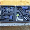 Image 1 : 4 new cambell west air nailers in tool case