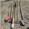 Image 1 : lot of tools, shovels, rakes and auger