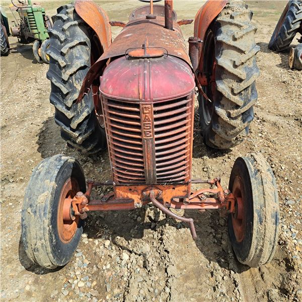 Case tractor- s/n- 1551DO