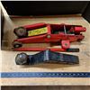 Image 1 : Truck ball hitch and floor jack
