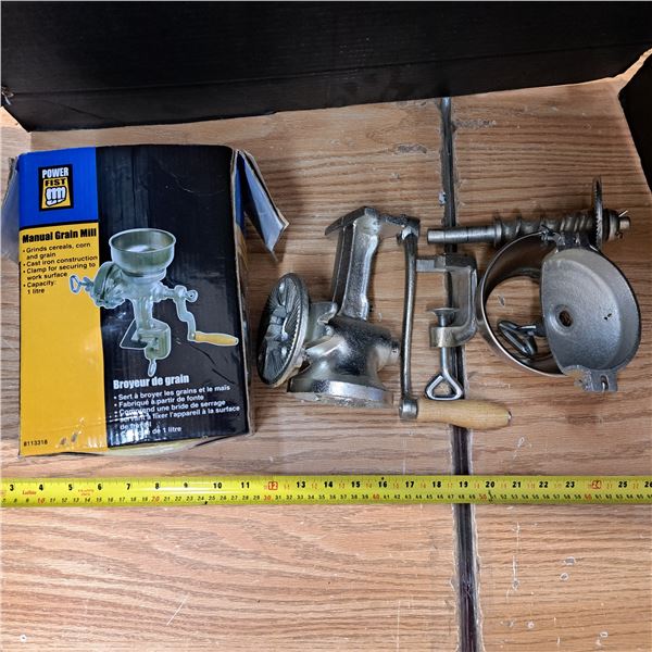 Manuel grain mill