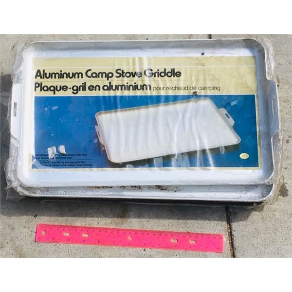 6 aluminium baking sheets