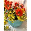 Image 3 : Faux Floral Arrangement