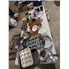 Image 1 : Baking pans, canisters, kitchenware, etc.