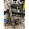 Image 1 : 1 1/2 Ton Chain Hoist -- Works
