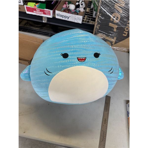 Squishmellow  shark