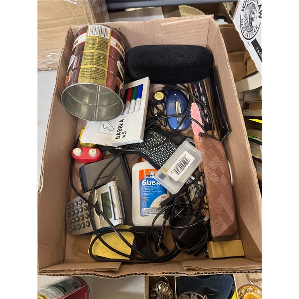 Miscellaneous office lot