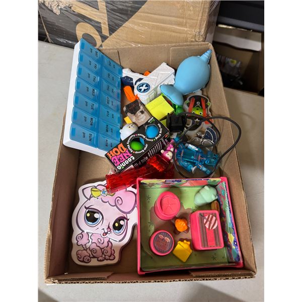 Miscellaneous lot toys, etc.