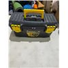 Image 1 : Toolbox and contents