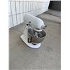 Image 1 : KitchenAid mixer