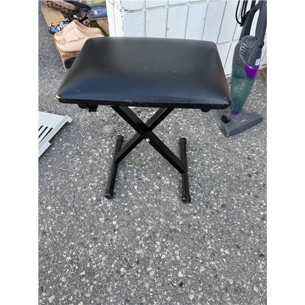 Folding stool