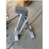 Image 2 : Aluminum ladder, Jacks