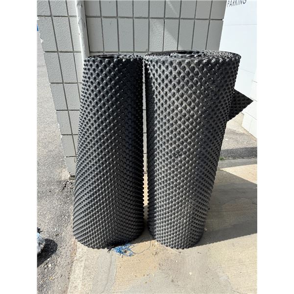 Underlay for drainage