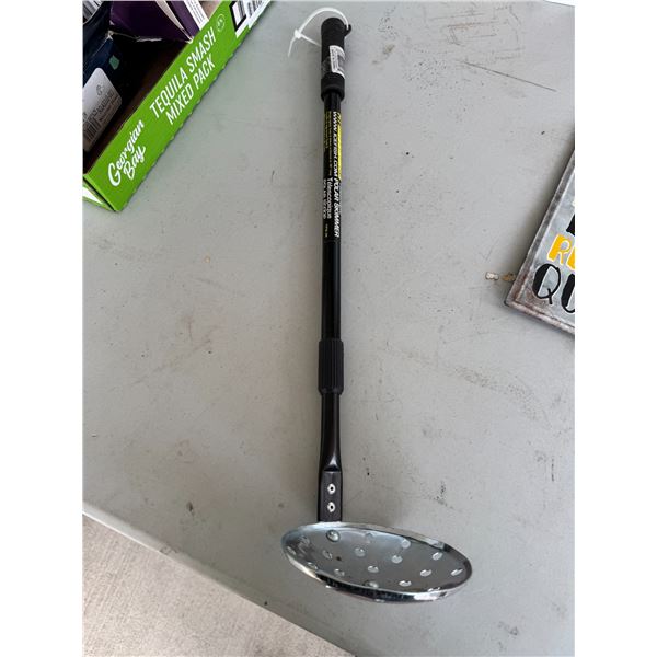 Ice fishing polar skimmer