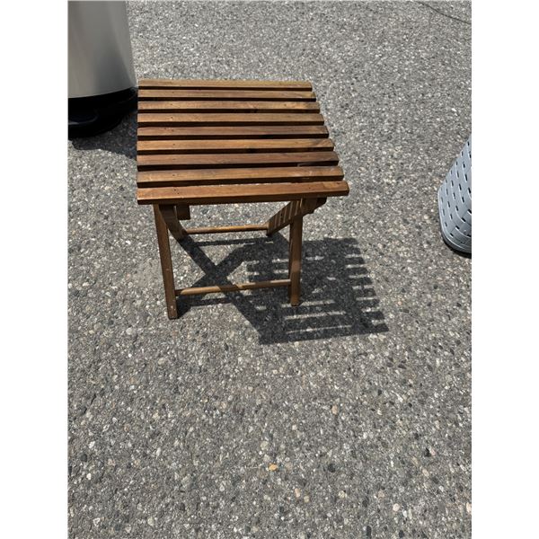 Folding plant stand