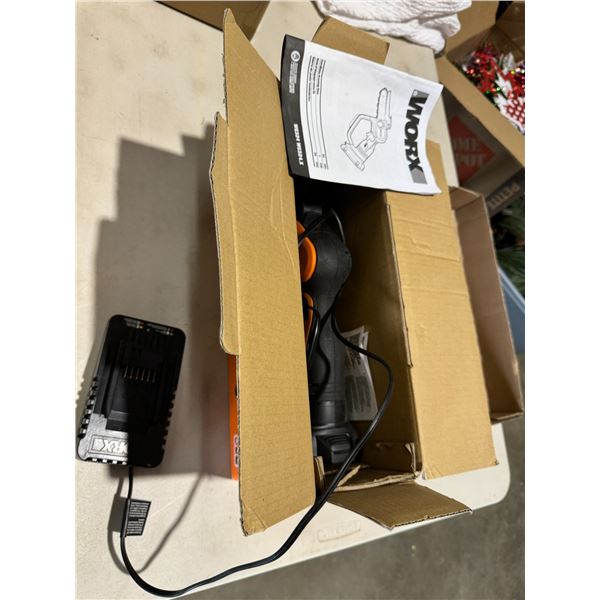 Worx cordless pruning saw