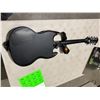 Image 3 : Electric guitar