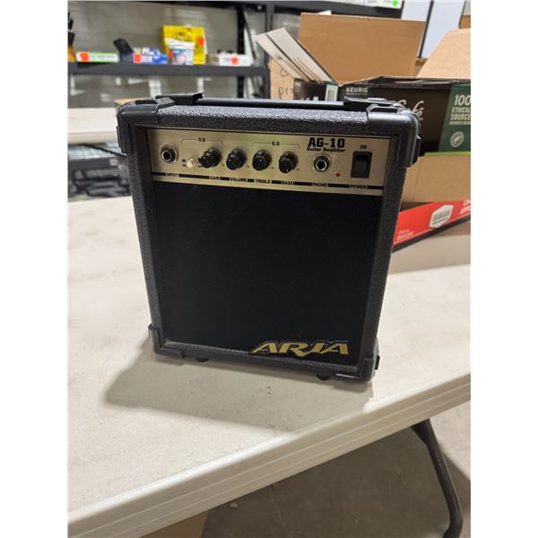 Guitar amp