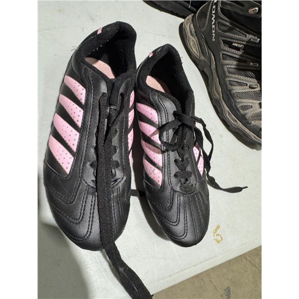 Cleats children's size 3