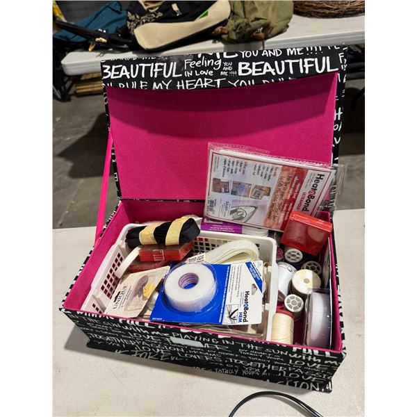 Sewing basket and content