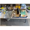 Image 1 : Kitchen items