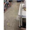 Image 1 : Shower rods