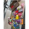 Image 1 : Party supplies