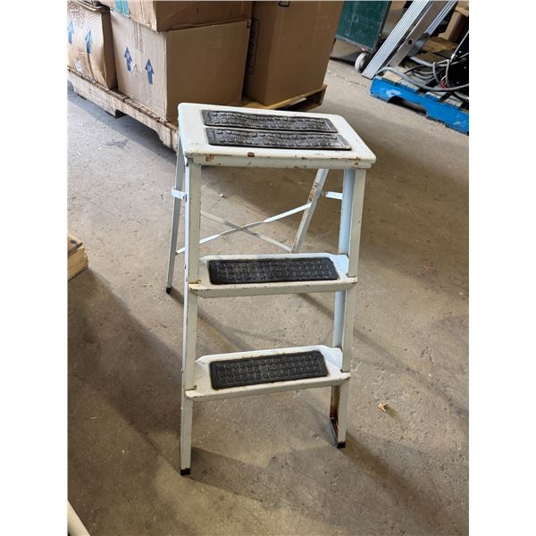 Small folding ladder