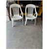 Image 1 : Stacking patio chairs