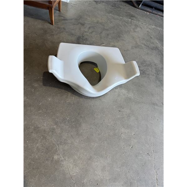 Toilet seat, riser