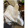 Image 1 : Twin comforter