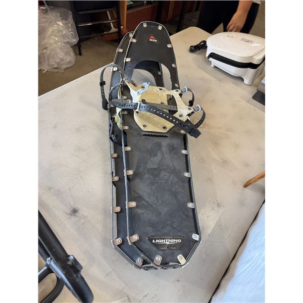 Snow shoes