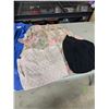 Image 2 : Clothing
