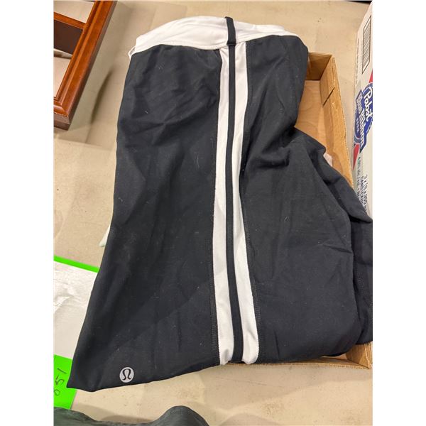 Lulu capris size not shown