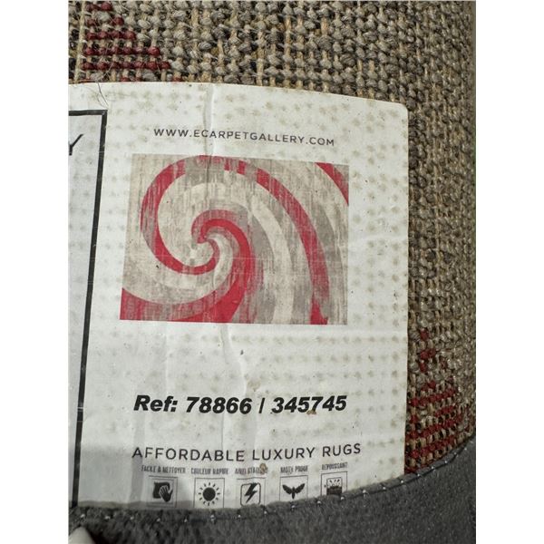 Area carpet 5'3" by 7'3"