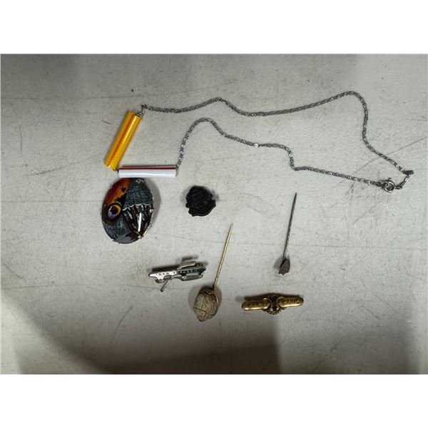 Necklace pins, and brooch's