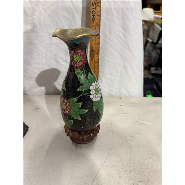 Chinese cloisonné enamel vase with floral and leaf motifs.