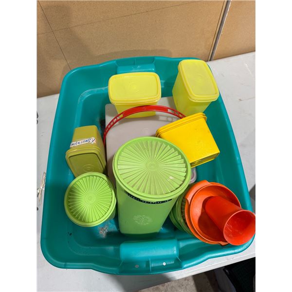 Vintage tupperware